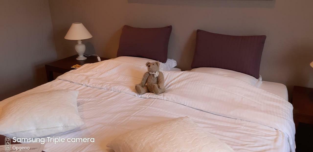 B&B Ter Brugge Stalhille Buitenkant foto